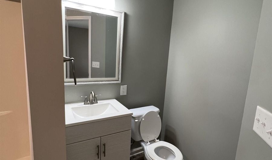 12055 Lawngate Rd L, Athens, AL 35611 - 3 Beds, 2 Bath