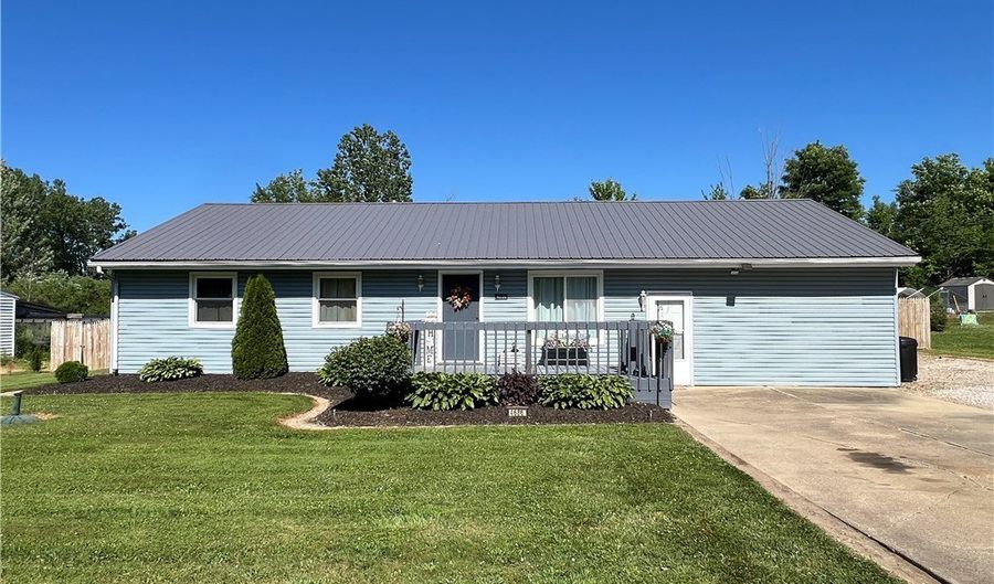 4686 Knickerbocker Cir, Ashtabula, OH 44004 - 3 Beds, 1 Bath