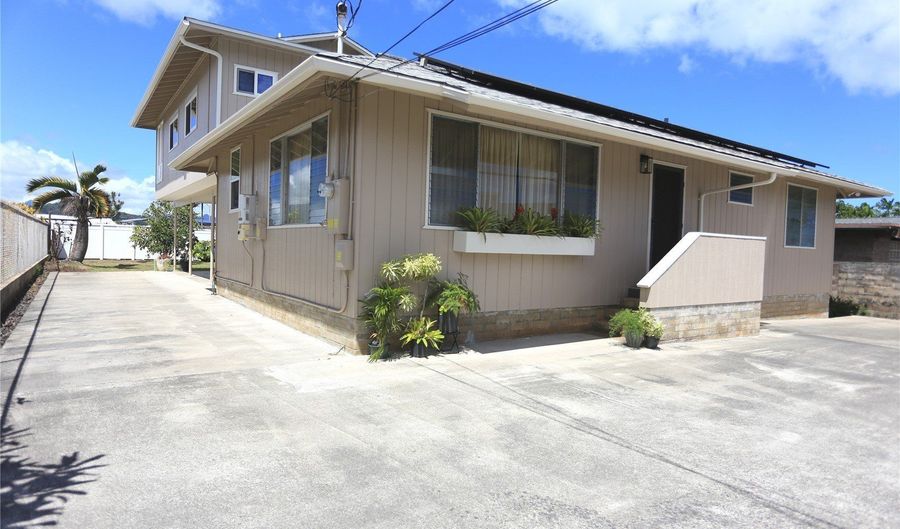 46-145 Haiku Rd, Kaneohe, HI 96744 - 6 Beds, 5 Bath