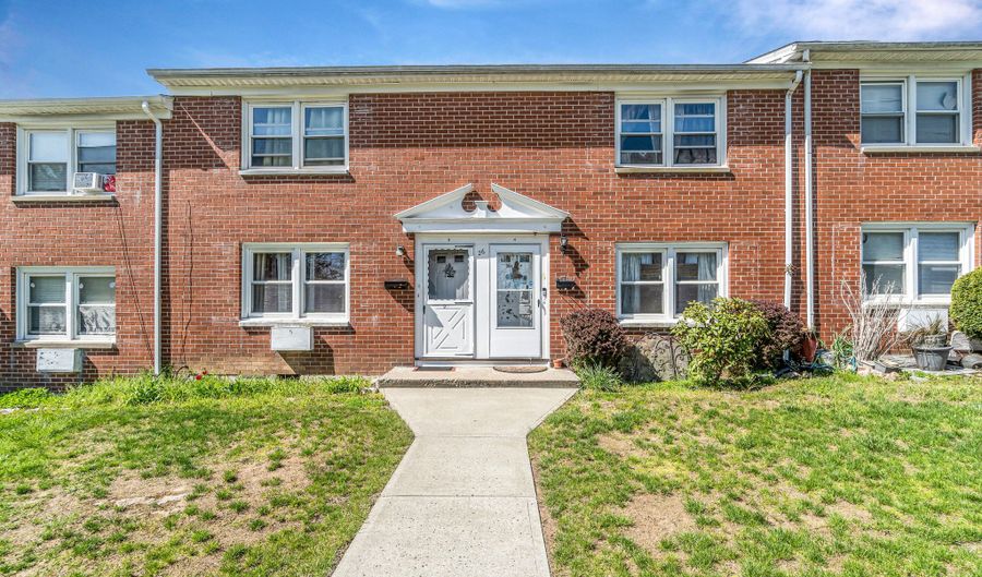 26 Karen Ct A, Bridgeport, CT 06606 - 2 Beds, 1 Bath