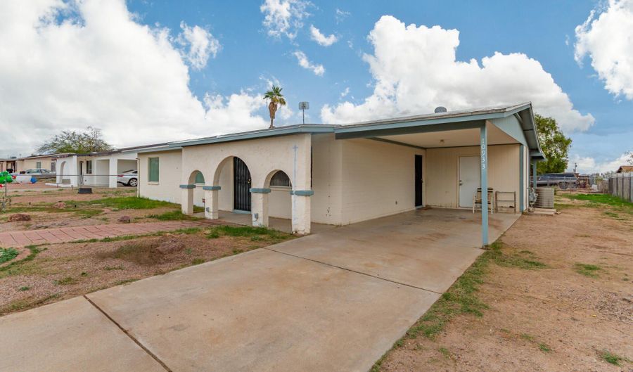 10933 N GERONIMO Dr, Casa Grande, AZ 85122 - 3 Beds, 2 Bath