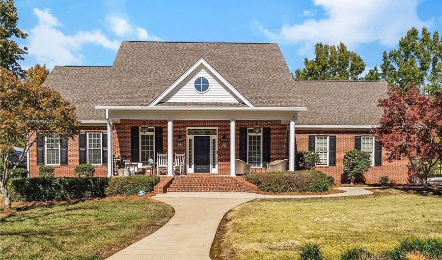 194 Rocky River Plant Rd, Calhoun Falls, SC 29628 - 5 Beds, 4 Bath