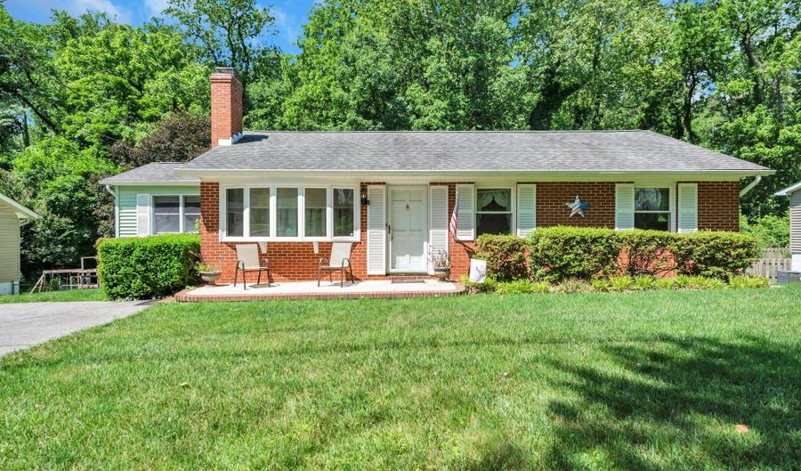 1410 MARINER Dr, Arnold, MD 21012 - 3 Beds, 3 Bath