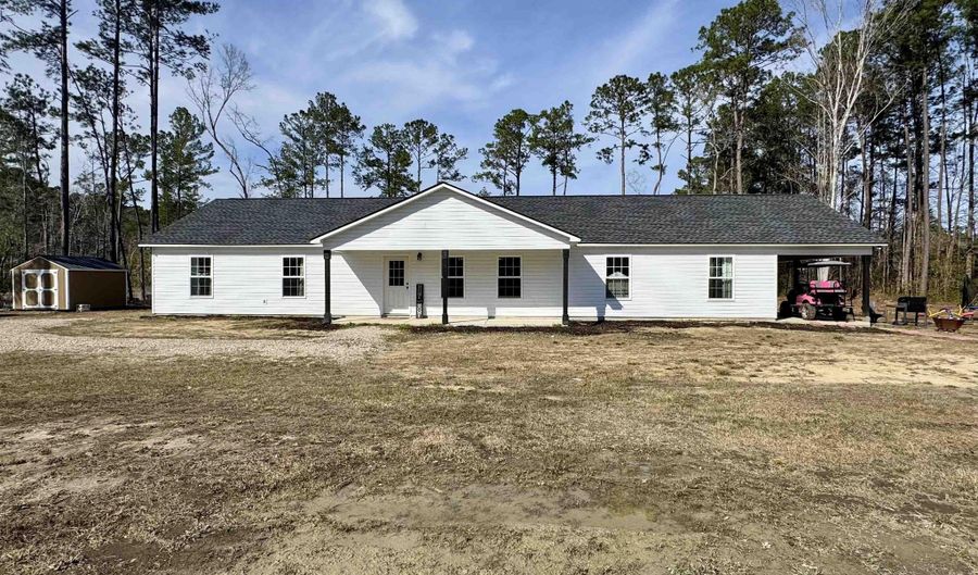160 Leadwood St, Andrews, SC 29510 - 4 Beds, 3 Bath