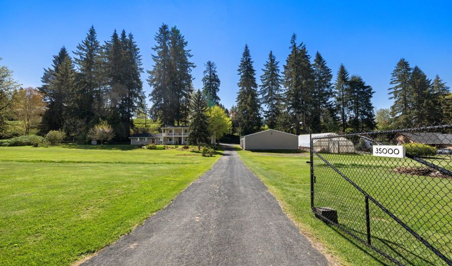 35000 SE BELL MAPLE Dr, Boring, OR 97009 - 3 Beds, 2 Bath