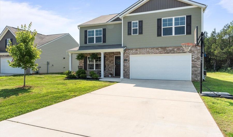 105 Dupitt Cir, Athens, TN 37303 - 5 Beds, 3 Bath