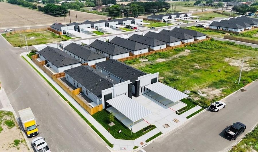 916 Glory St 2, Alamo, TX 78516 - 2 Beds, 2 Bath