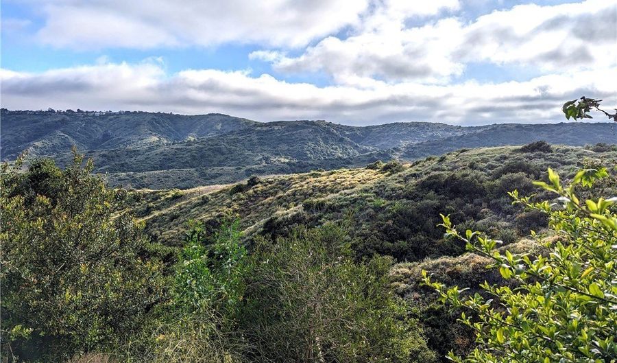 51 Vellisimo, Aliso Viejo, CA 92656 - 3 Beds, 3 Bath