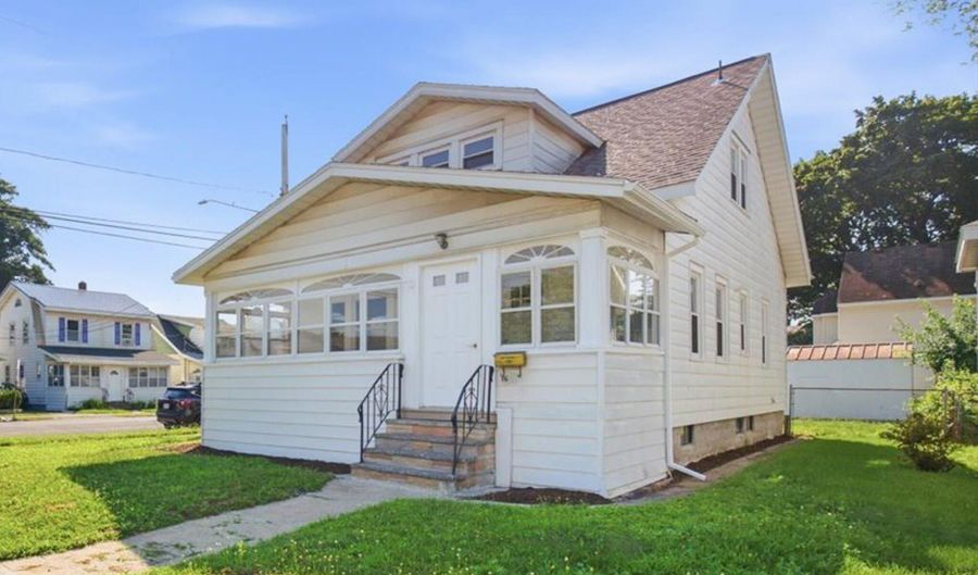 16 Roosevelt St, Albany, NY 12206 - 3 Beds, 2 Bath