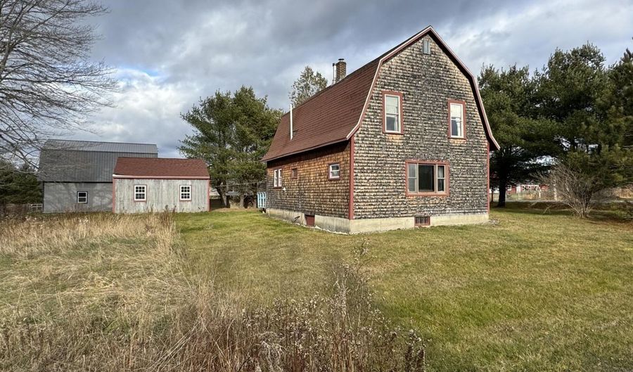138 Spring Rd, Augusta, ME 04330 - 2 Beds, 1 Bath