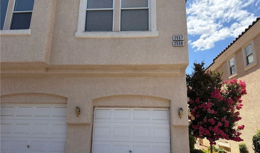 2559 Velez Valley Way, Henderson, NV 89002 - 2 Beds, 2 Bath