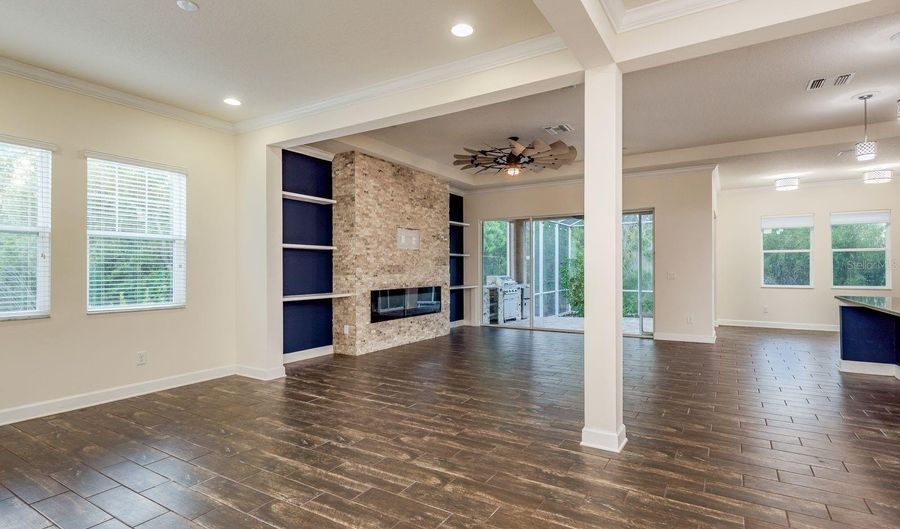 5116 COASTAL SCENE Dr, Apollo Beach, FL 33572 - 4 Beds, 3 Bath