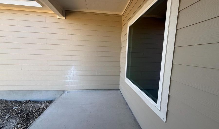 186 Peeps Ct, Adkins, TX 78101 - 4 Beds, 0 Bath