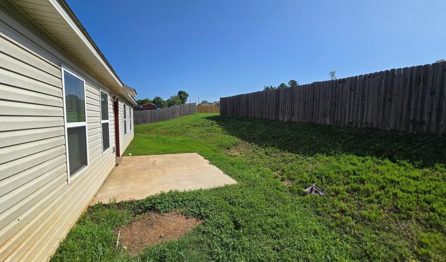 2416 Kenneth Dr, Benton, AR 72015 - 4 Beds, 2 Bath