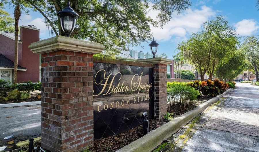 650 YOUNGSTOWN Pkwy 216, Altamonte Springs, FL 32714 - 3 Beds, 2 Bath