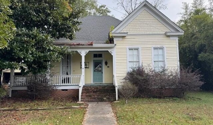 316 N Church St, Brookhaven, MS 39601 - 3 Beds, 2 Bath