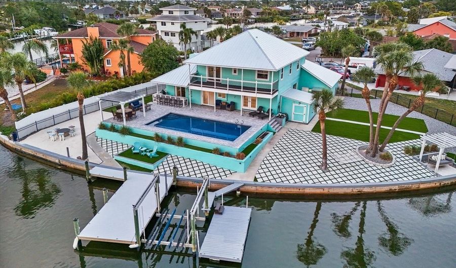 744 SPANISH MAIN Dr, Apollo Beach, FL 33572 - 4 Beds, 3 Bath