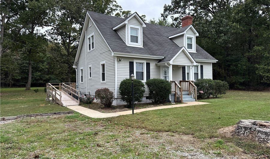 15500 S Giles Rd, Jetersville, VA 23002 - 4 Beds, 2 Bath