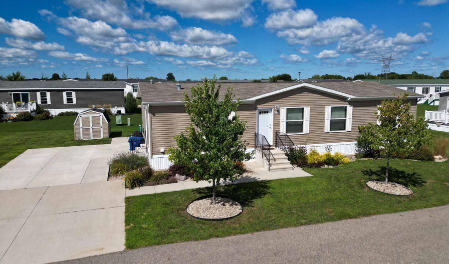 11504 SUNSET Gln, Allendale, MI 49401 - 3 Beds, 2 Bath