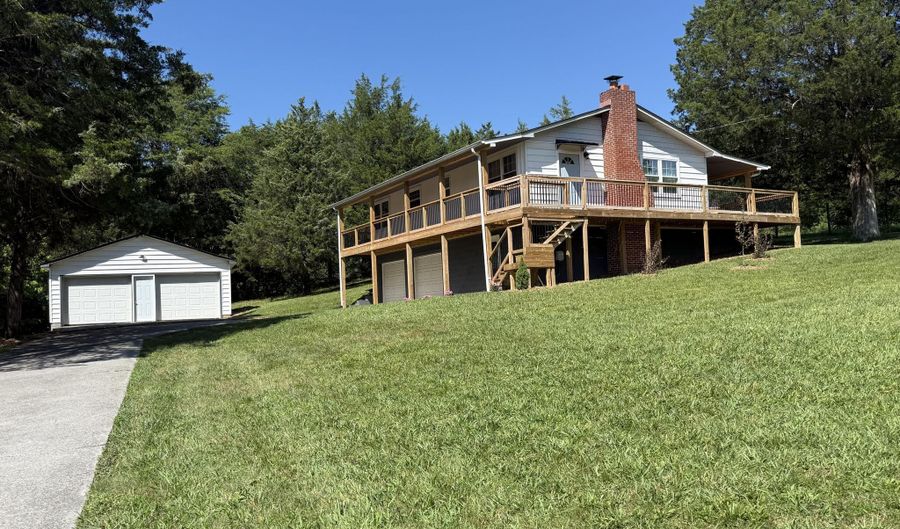 149 Stoutown Rd, Blaine, TN 37709 - 3 Beds, 2 Bath