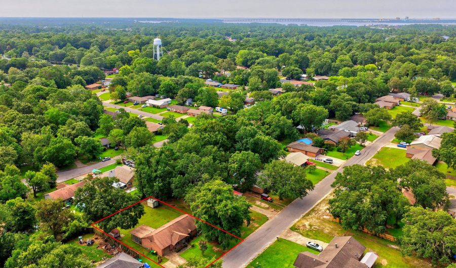 7604 Marathon Dr, Biloxi, MS 39532 - 4 Beds, 2 Bath