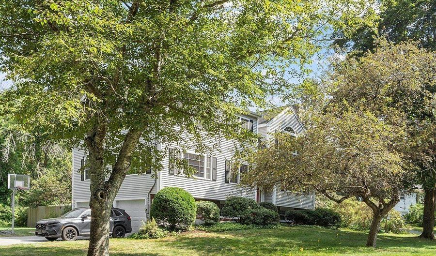 16 Patriots Rd, Acton, MA 01720 - 4 Beds, 5 Bath