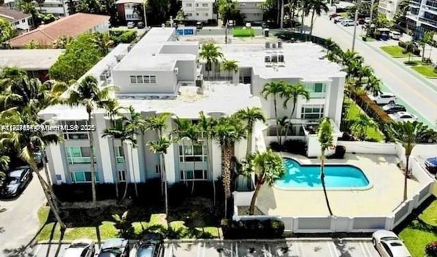 9971 W Bay Harbor Dr 205, Bay Harbor Islands, FL 33154 - 1 Beds, 2 Bath