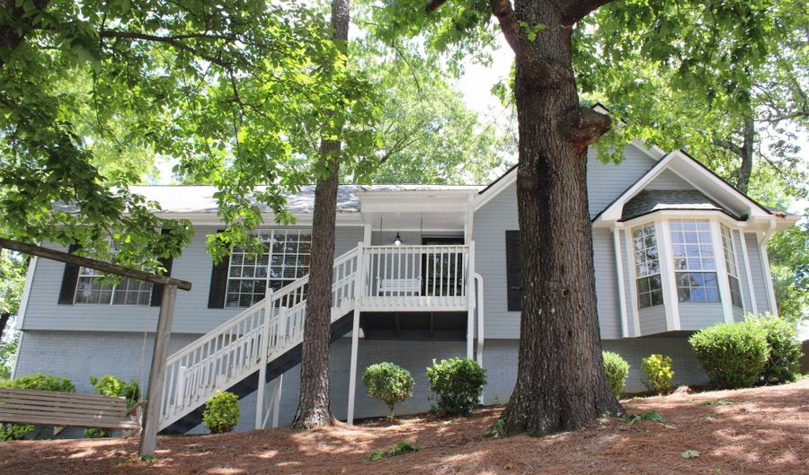 204 PORTSOUTH Ln, Alabaster, AL 35007 - 4 Beds, 2 Bath