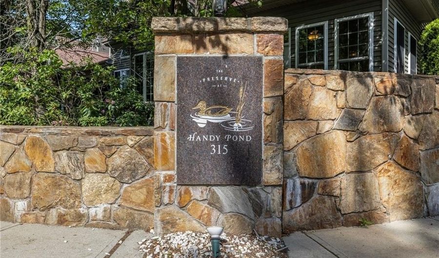 315 Old River Rd 6, Lincoln, RI 02838 - 3 Beds, 3 Bath