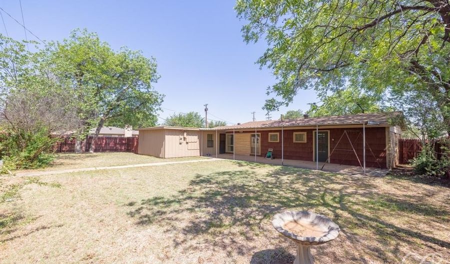 3357 S 15th St, Abilene, TX 79605 - 3 Beds, 2 Bath
