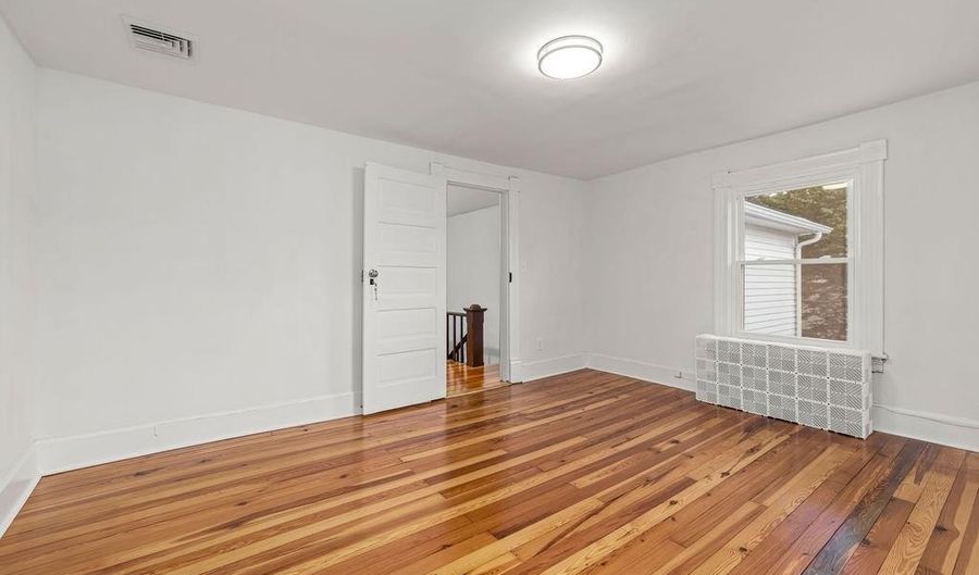 111 Church St, Amherst, VA 24521 - 4 Beds, 3 Bath