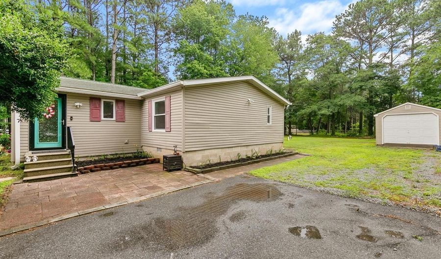 28670 WOODCREST Dr, Harbeson, DE 19951 - 3 Beds, 2 Bath