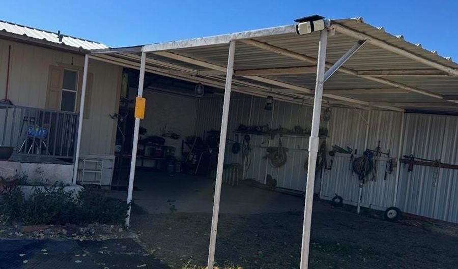 1801 W Ave E, Alpine, TX 79830 - 2 Beds, 2 Bath
