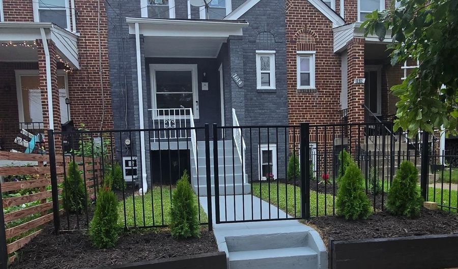 1614 Q St SE, Washington, DC 20020 - 4 Beds, 4 Bath