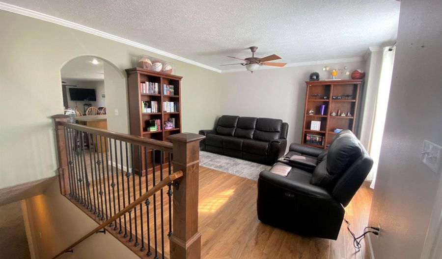 964 Margaret St, Chubbuck, ID 83202 - 7 Beds, 3 Bath