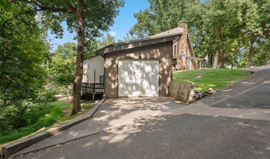 40 Oklahoma Cir, Afton, OK 74331 - 6 Beds, 5 Bath