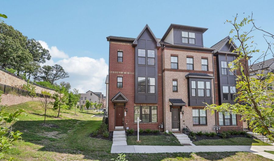 7355 MOUNTAINEER Dr, Alexandria, VA 22306 - 4 Beds, 4 Bath