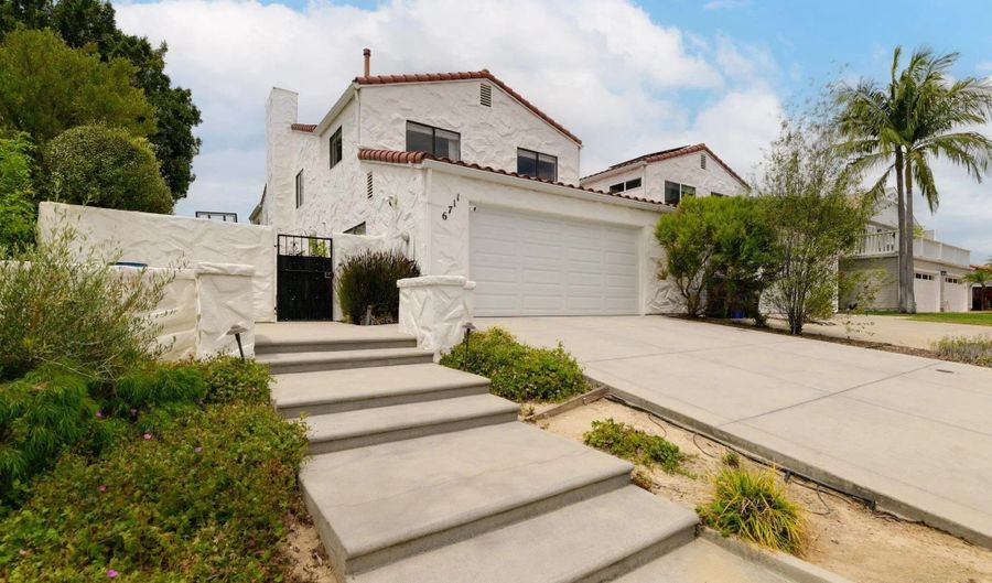 6711 Corintia, Carlsbad, CA 92009 - 4 Beds, 3 Bath