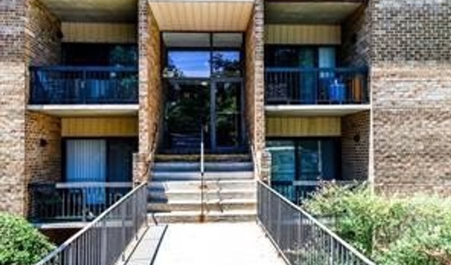 11206 CHERRY HILL Rd T2, Beltsville, MD 20705 - 2 Beds, 2 Bath