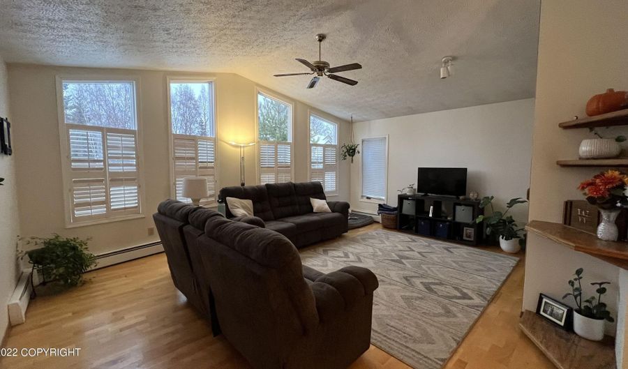 320 Peppertree Loop, Anchorage, AK 99504 - 3 Beds, 2 Bath