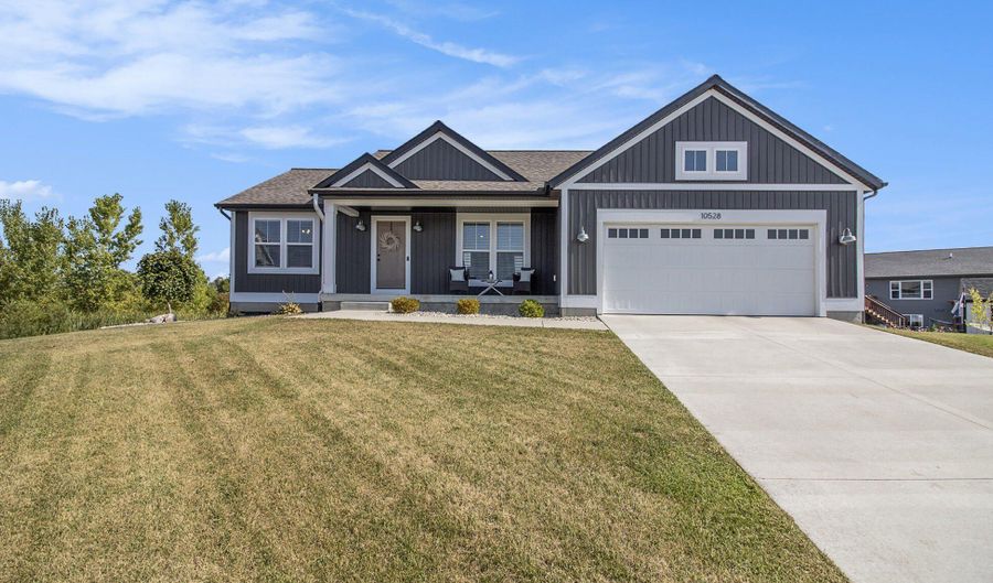 10528 Camfield Ct, Allendale, MI 49401 - 3 Beds, 2 Bath