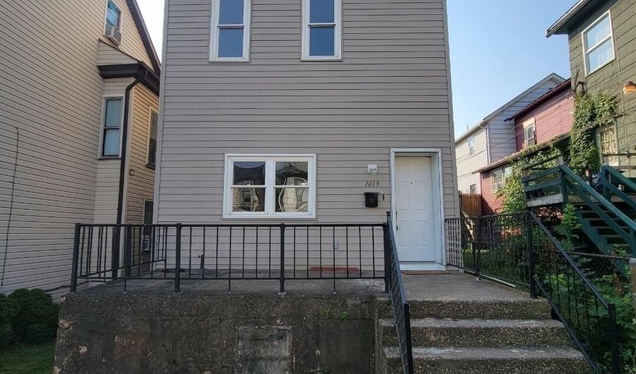 1019 18th Ave, Altoona, PA 16601 - 3 Beds, 1 Bath
