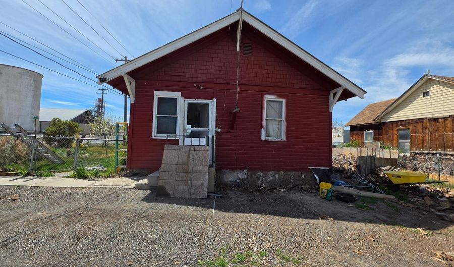 228 8th Ave S, Buhl, ID 83316 - 2 Beds, 1 Bath