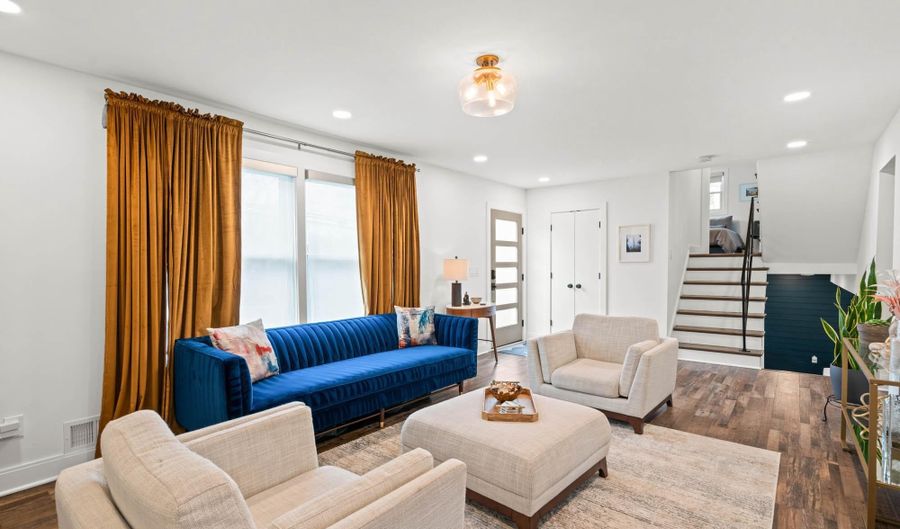 9817 FERNWOOD Rd, Bethesda, MD 20817 - 4 Beds, 4 Bath