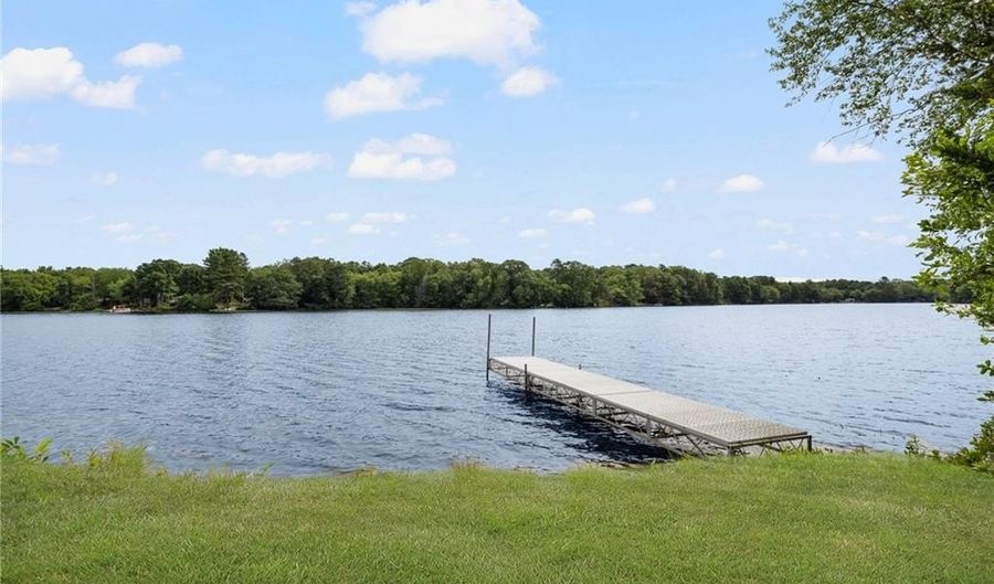 25 Willow Dr, Hopkinton, RI 02832 - 4 Beds, 3 Bath