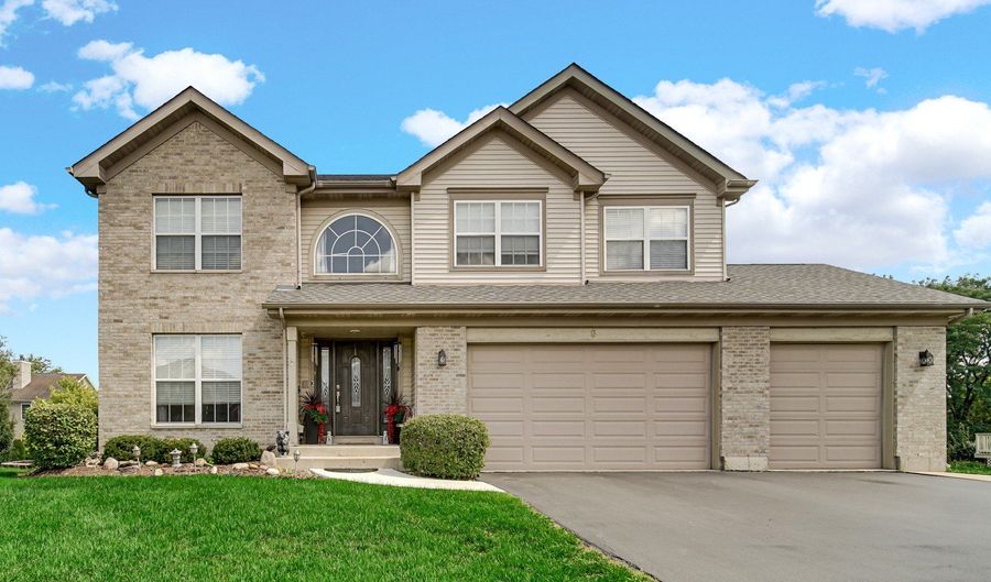5 Lancaster Ct, Algonquin, IL 60102 - 5 Beds, 4 Bath