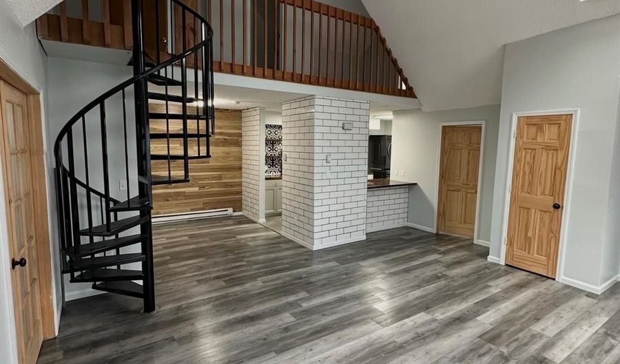 15 Fox Rdg, Woodridge, NY 12789 - 4 Beds, 3 Bath