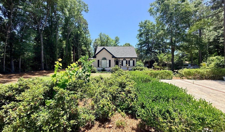 346 Reynolds Rd, Blackville, SC 29817 - 4 Beds, 3 Bath
