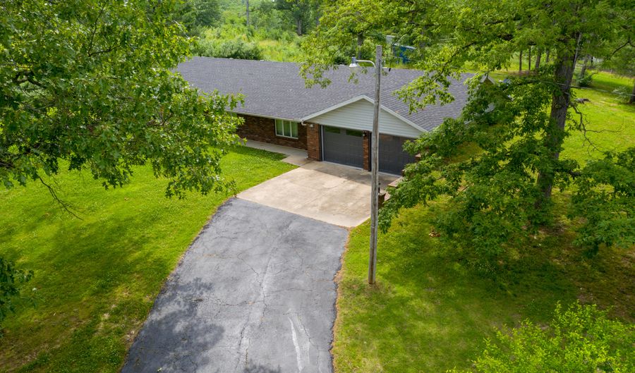20805 W State Highway 76, Ava, MO 65608 - 3 Beds, 2 Bath