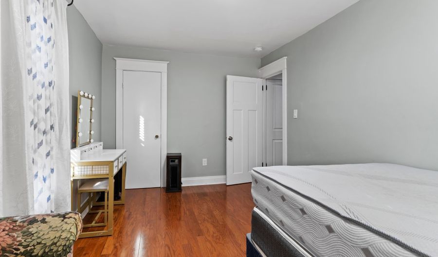 2452 N 4TH St, Harrisburg, PA 17110 - 3 Beds, 2 Bath